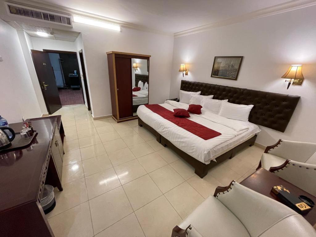 Madison Hotel Amã Exterior foto